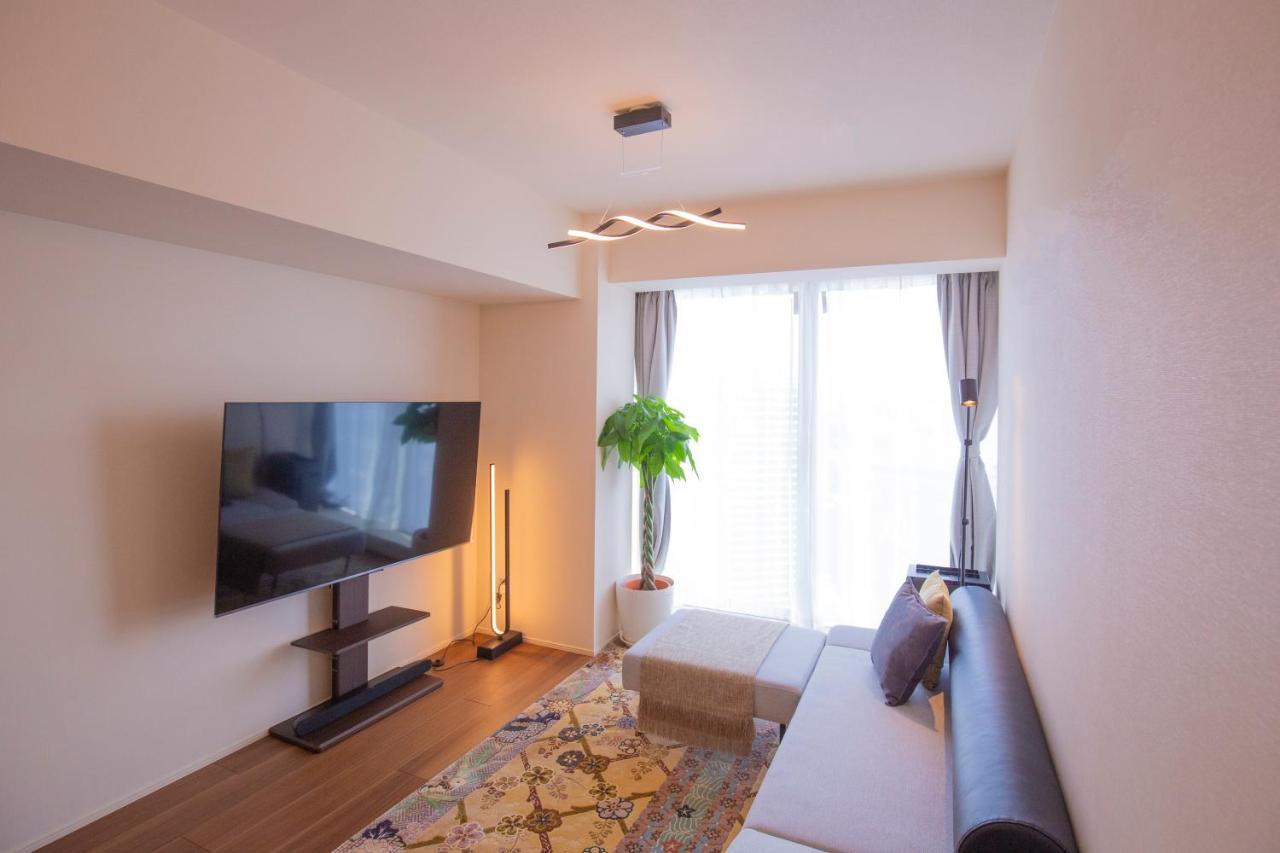 New Open View In Minami-azabu * Tokio
